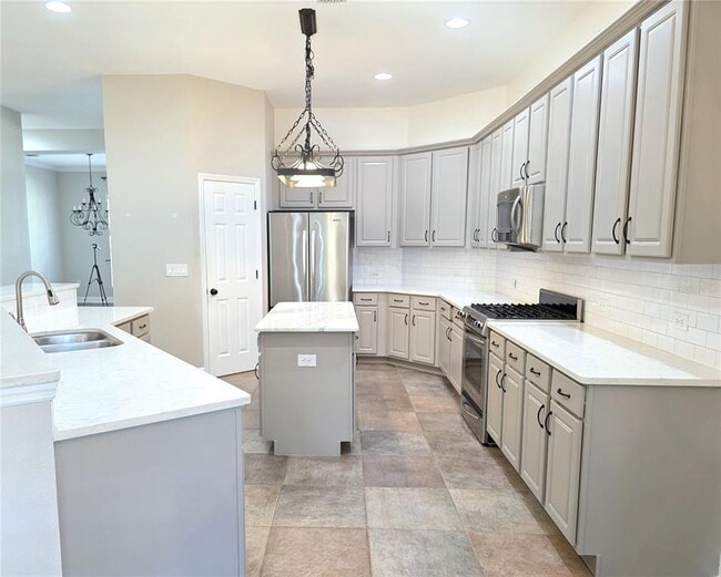 Photo - 511 Crowned Eagle Ct