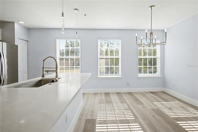 Photo - 1042 WATERSIDE Dr