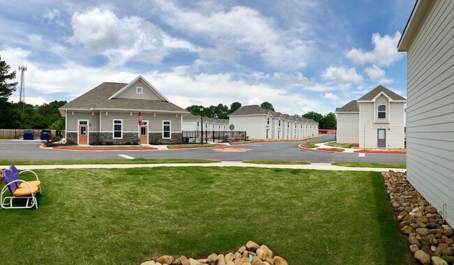 Photo - Tiger Station