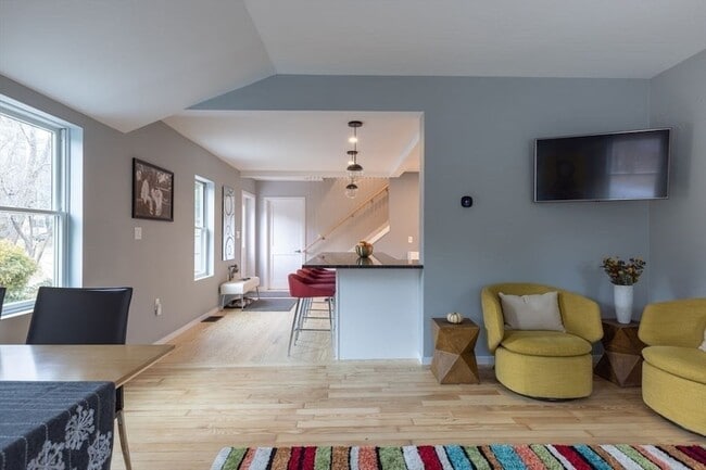 Photo - 136 Topsfield Rd Casa