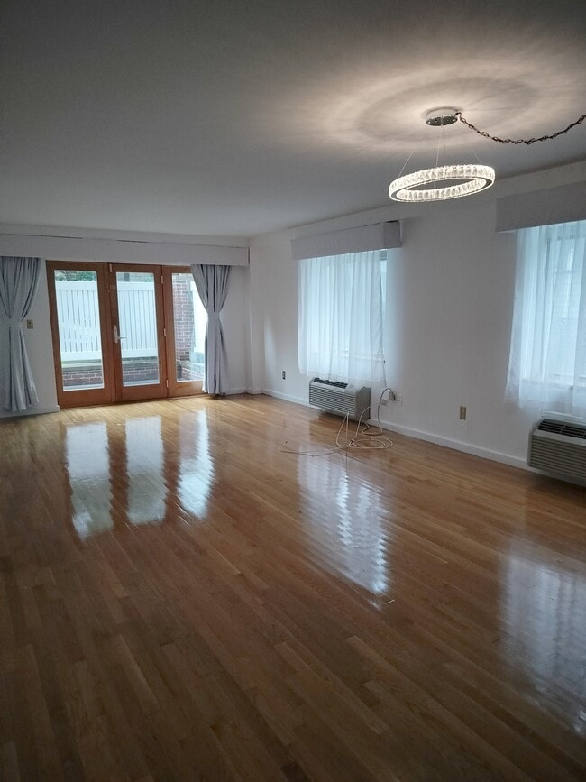 Building Photo - 332 Franklin St Unit 101 Rental