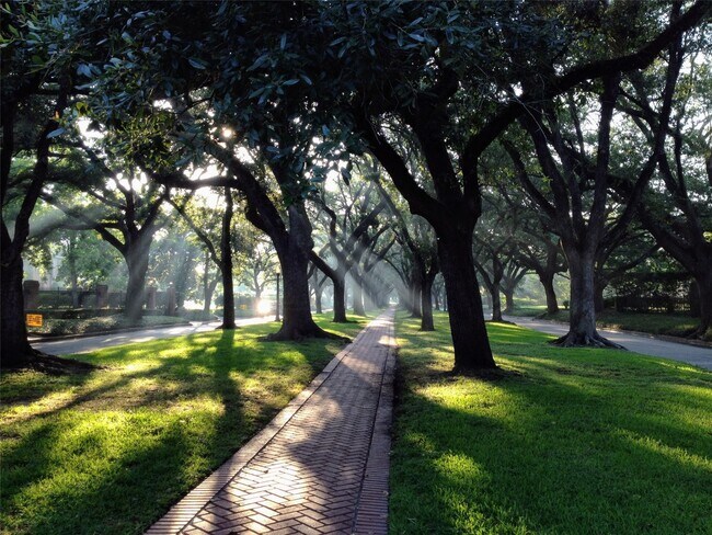 Photo - 2023 South Blvd Unit 3