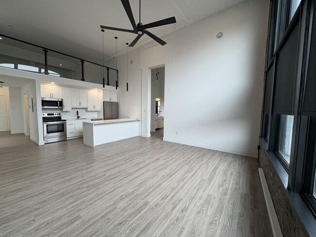 Photo - 57 Canterbury St Unit 402