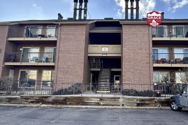 Building Photo - 4899 S Dudley St Unit 15-D
