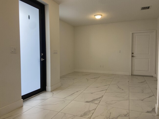 Photo - 359 Bella Sol Way