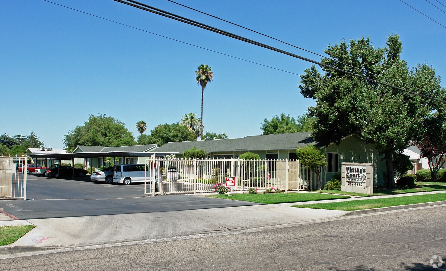 Primary Photo - Vintage Court Apartments