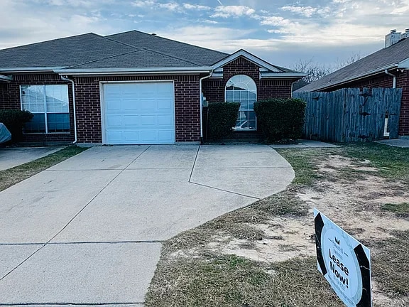 Photo - 5728 Swords Dr