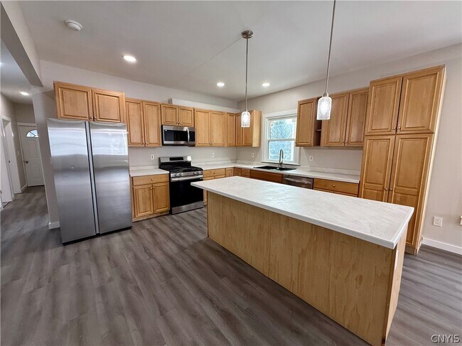 Photo - 125 Thomas St