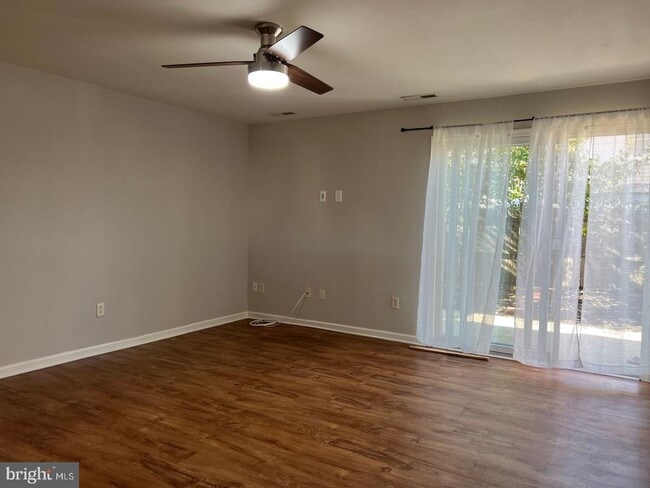 Photo - 406 S Spinnaker Ln