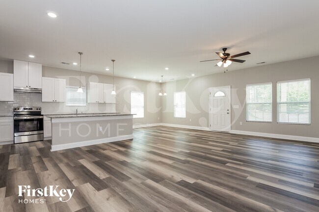 Photo - 5055 Tuckaseegee Rd