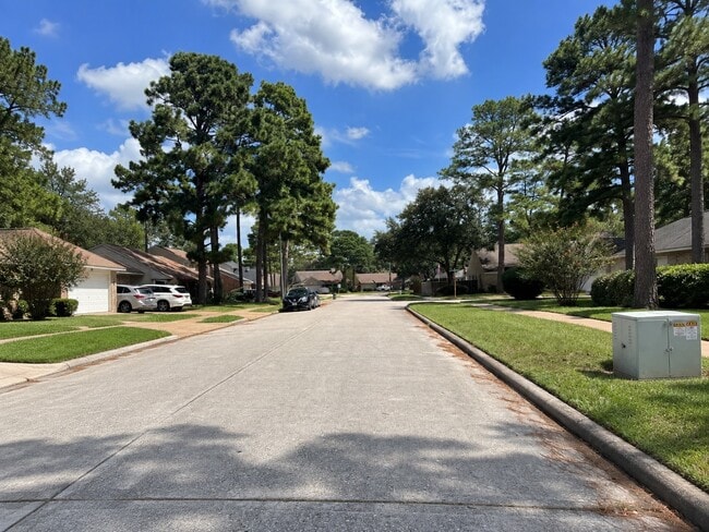 9222 Silver Tip Dr