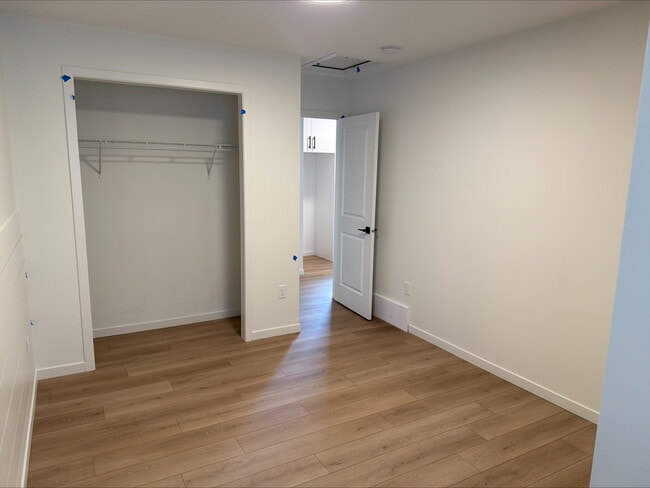 Photo - 11814-11839 39 St NW Unit BSMT 11814