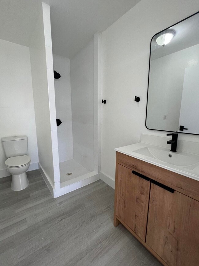 Photo - 320 Blue Heron Blvd