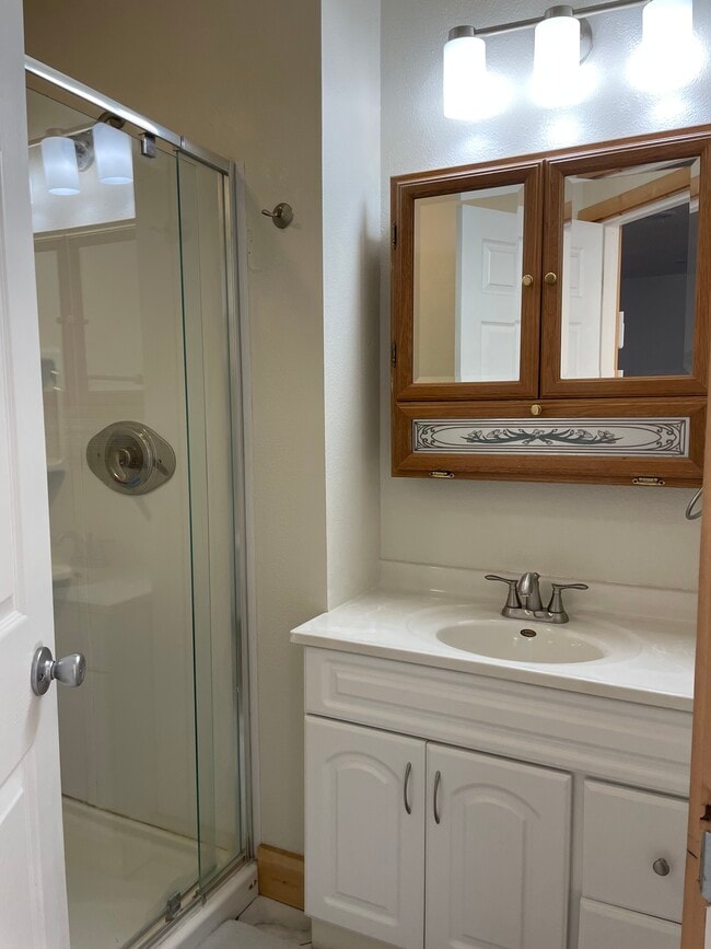 Baño - 1614 Custer St