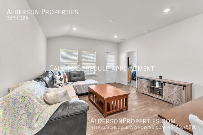 Photo - 4410 Lake Ritter St