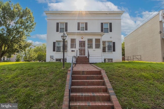 Photo - 1700 3rd St NE Townhome