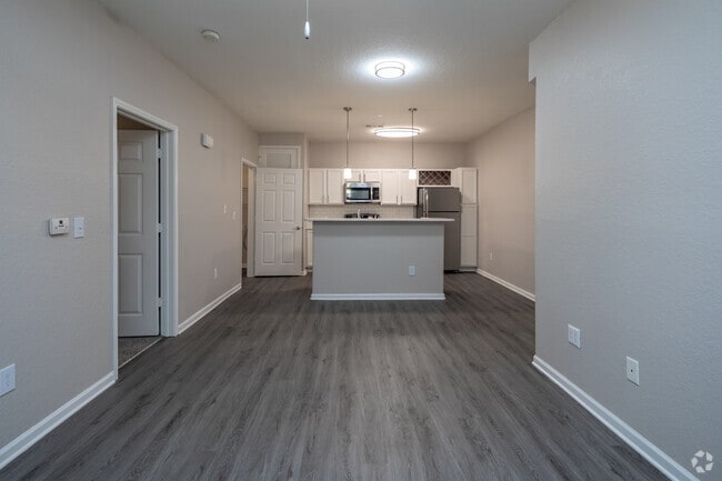 1BR, 1BA - 741SF - Living Room
