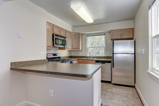 Photo - The Gardens at Del Ray II