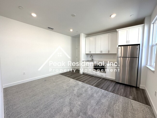 4006 Watermist Way