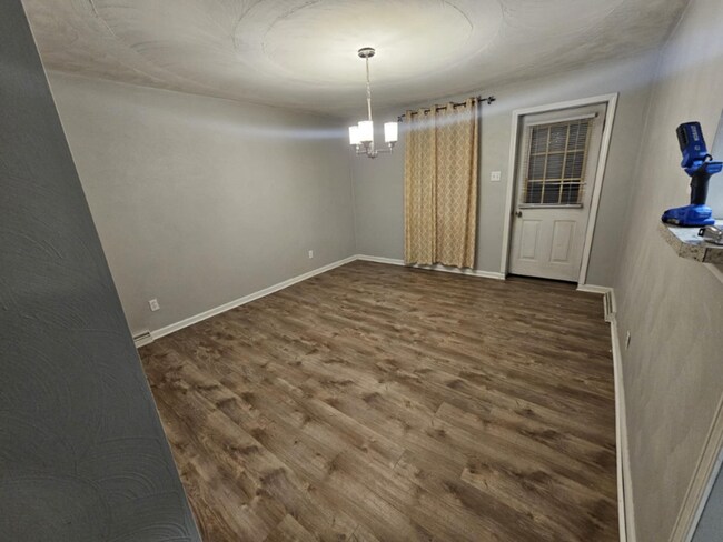 Photo - 139 E 1st Ave