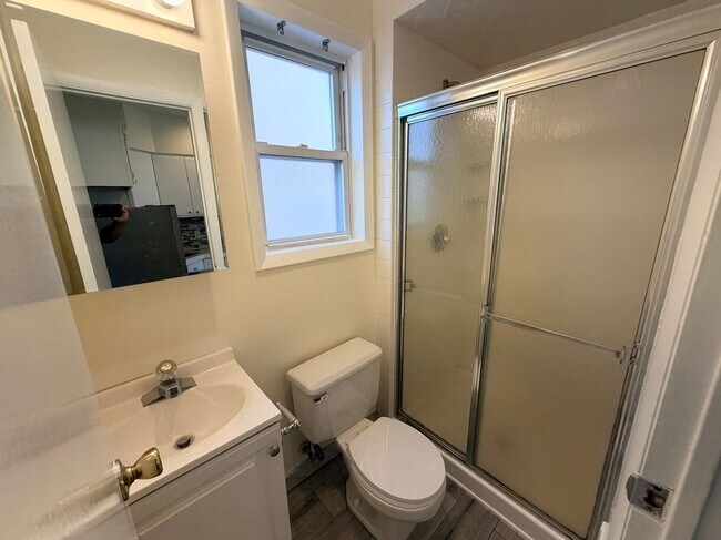 Photo - 14 Oakwood Ave Unit 1