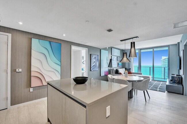 Photo - 4010 S Ocean Dr Unidad ID1225153P