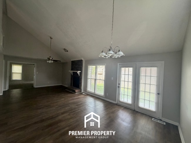 Spacious 4BR/3.5BA Huntsville Rental with 2-Car Garage, High Ceilings & Fireplace