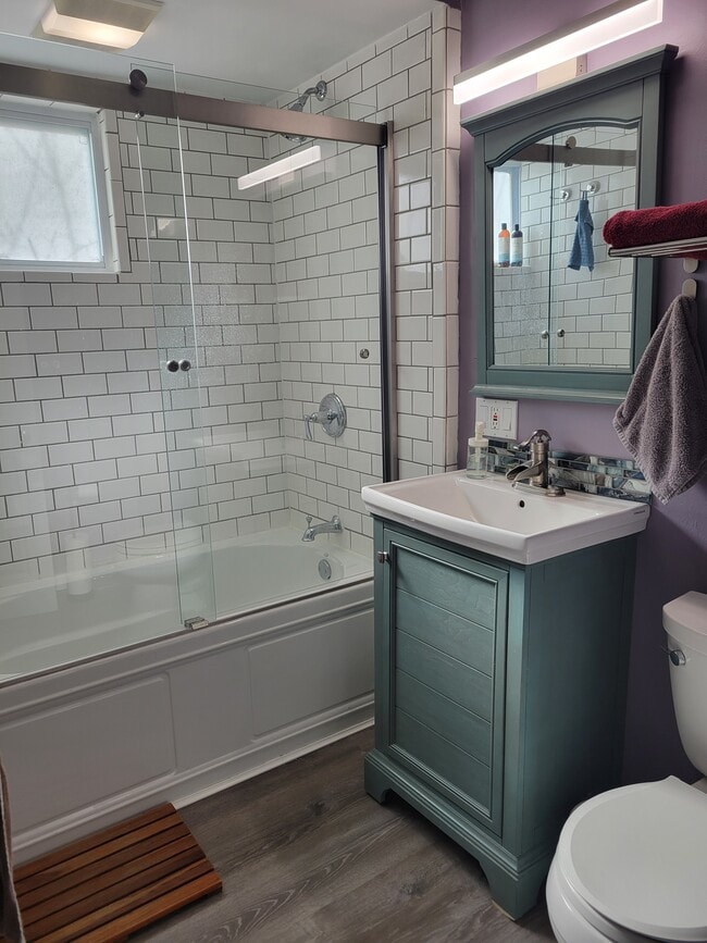 Photo - 1228 E Seeley St