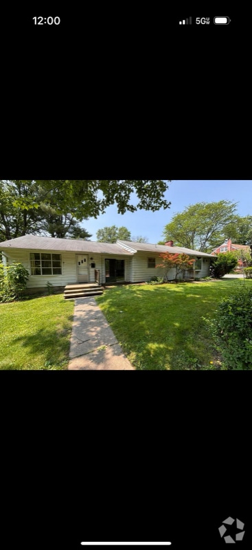 Building Photo - 443 N 8th St Rental