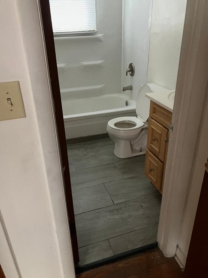 Photo - 206 SW State St Unit 5