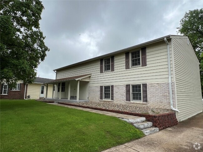 Building Photo - 2510 Woodsage Dr Rental