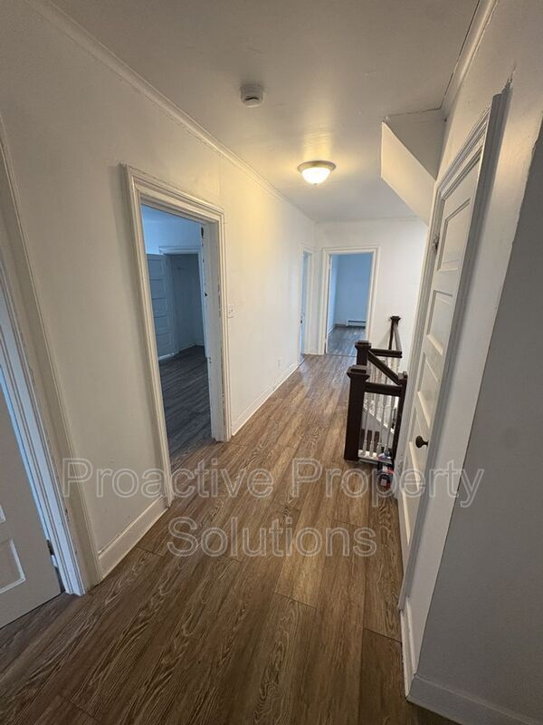 Photo - 415 S Main Ave