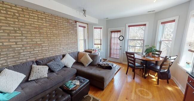 Photo - 2533 W Berwyn Ave Unit 3