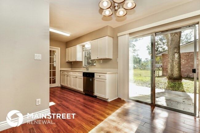 Photo - 601 Vining St