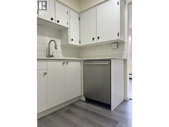 3481 Sefton St Unit 101