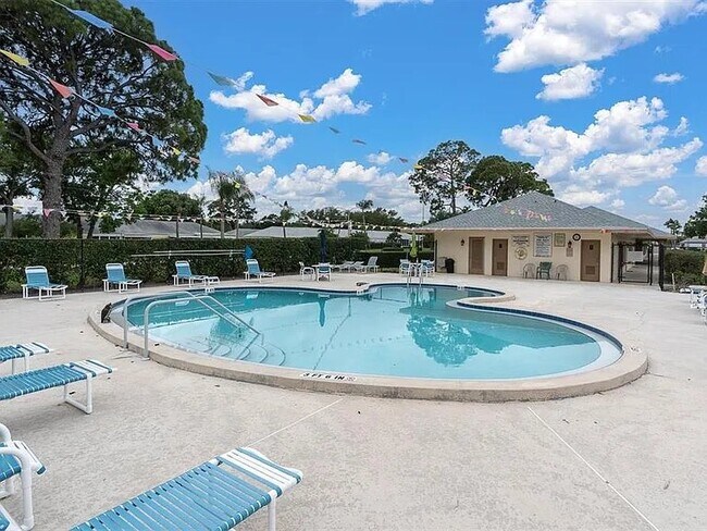 8236 Brentwood Rd