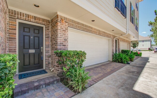 Photo - 3001 Murworth Dr Unit 1805