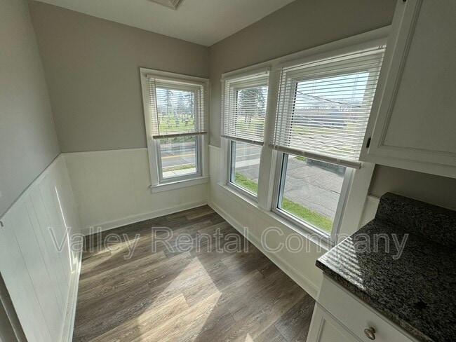 Photo - 66 Lyman St
