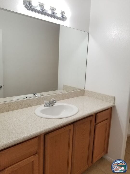 Photo - 1273 Court Ave