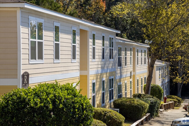 Primary Photo - Meadow Ridge Apartments