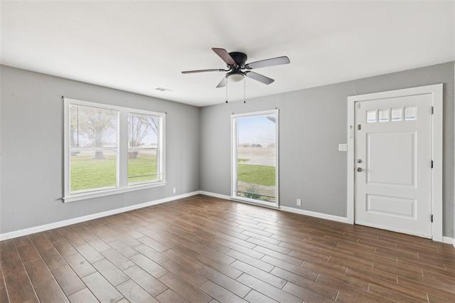 Photo - 410 Ayres St