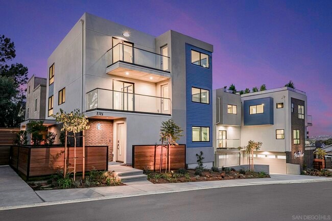 Building Photo - 2126 San Clemente St Rental