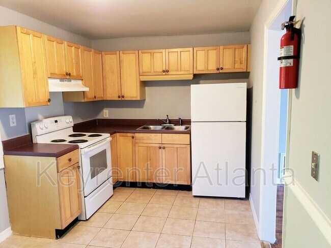 Photo - 1596 Line Cir Unit 1