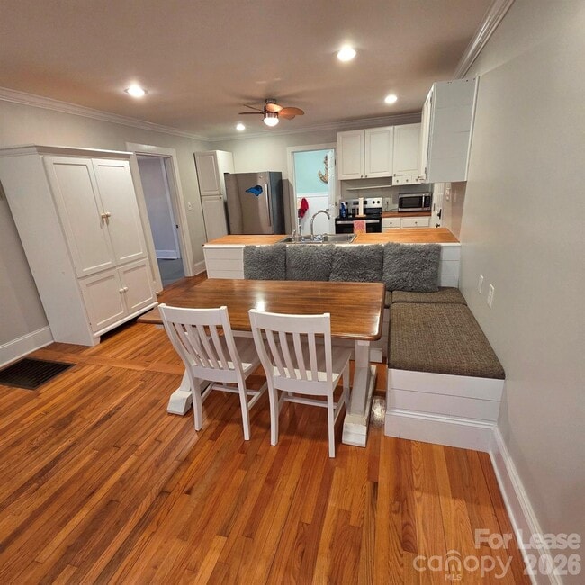 Photo - 383 Water St