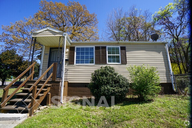 Building Photo - 581 Seminole Cir Rental