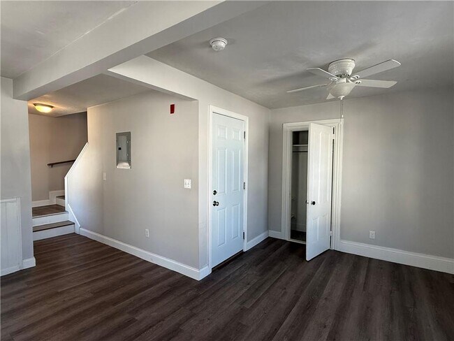 Photo - 251 High St Unidad 4