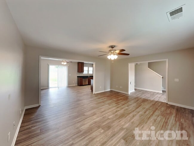 Photo - 113 Driftwood Ave