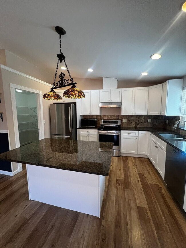 Photo - Beautiful 4BD in Birch Bay Village!