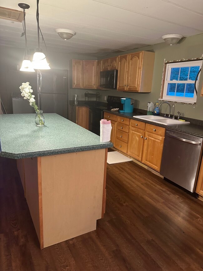 Photo - 22533 Point Lookout Rd