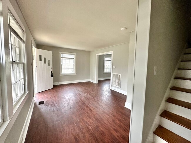 Photo - Duplex Townhouse with Huge Yard! Pet Friendly! Close to the Lake!